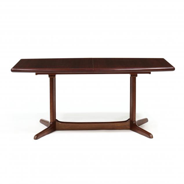 skovby-rosewood-dining-table