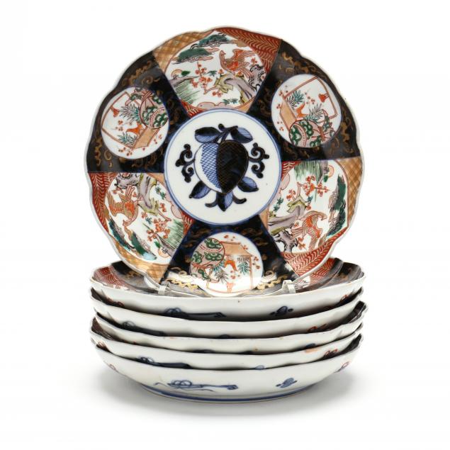 a-set-of-six-japanese-imari-porcelain-plates