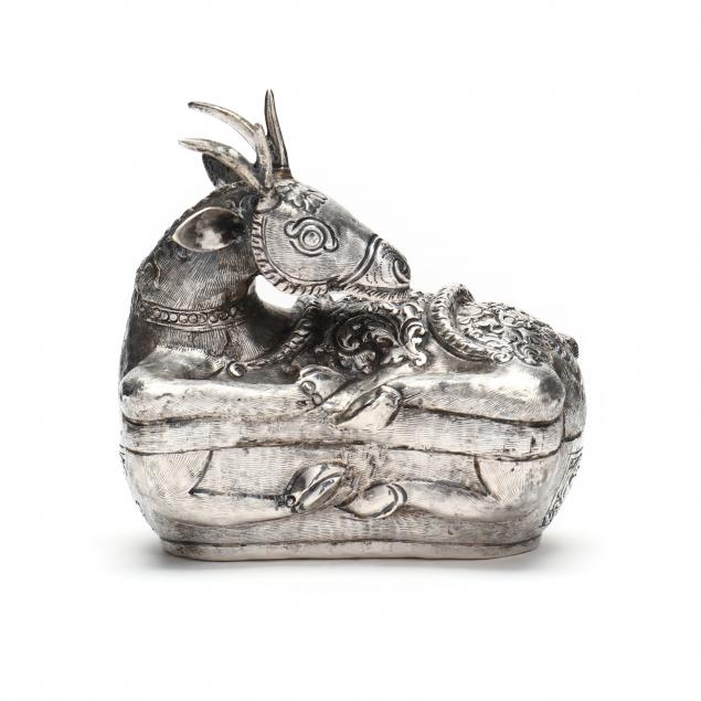 a-cambodian-silver-stag-form-betel-leaf-box