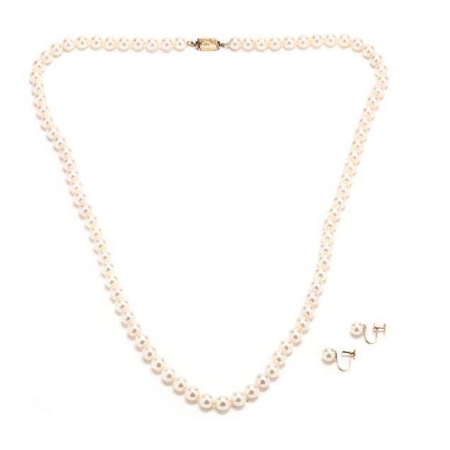 pearl-necklace-by-ming-s-and-a-pair-of-pearl-earrings