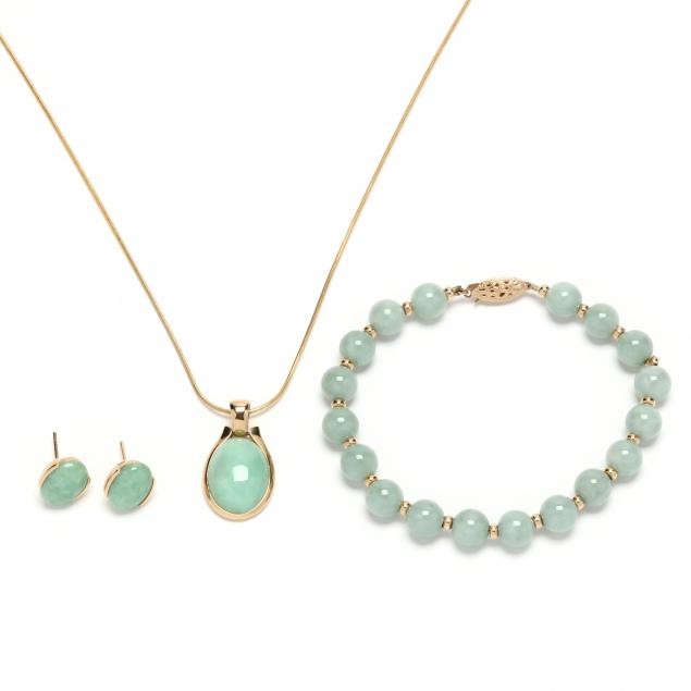 gold-and-jade-pendant-necklace-bracelet-and-earrings