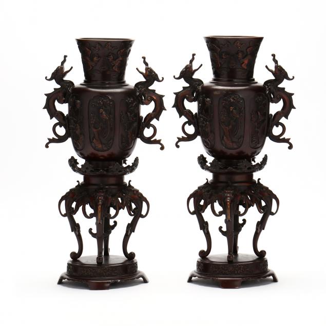 a-pair-of-japanese-meiji-period-bronze-vases-on-stands