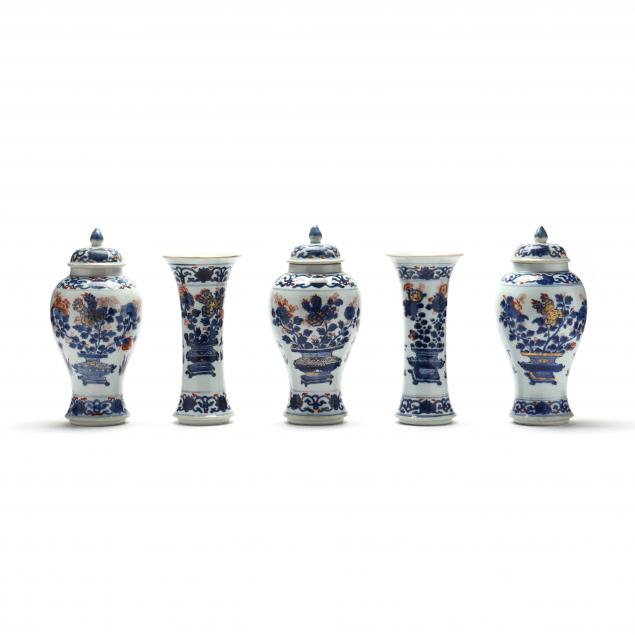 a-chinese-export-porcelain-imari-garniture-set