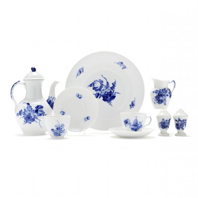 twenty-one-pieces-royal-copenhagen-china-i-blue-flowers-i