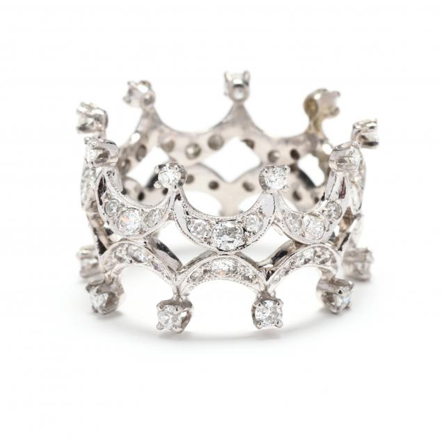 white-gold-and-diamond-crown-motif-ring