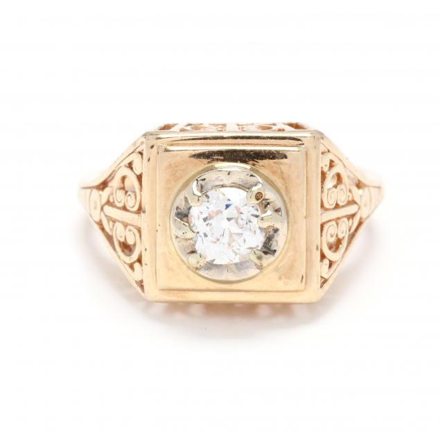 gold-and-diamond-ring