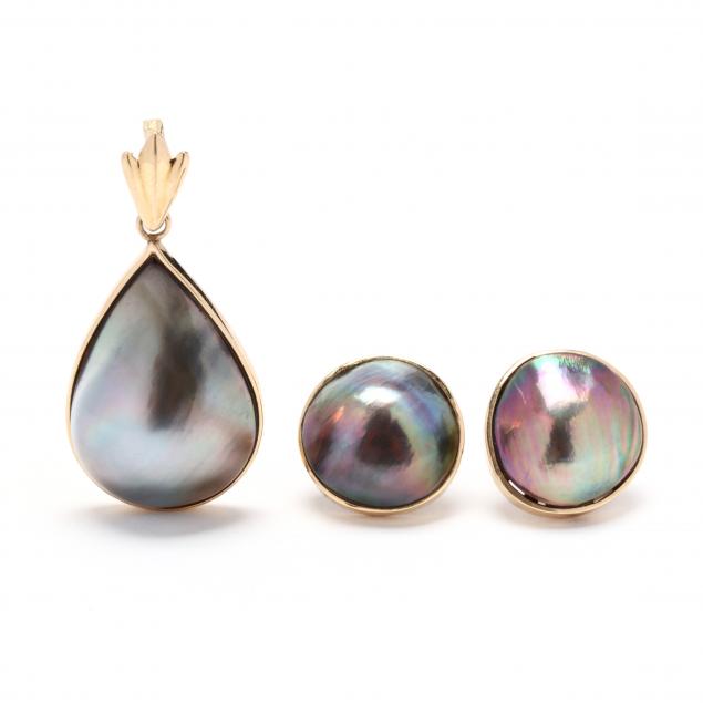 gray-mabe-pearl-pendant-and-earrings