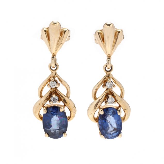 gold-and-sapphire-earrings