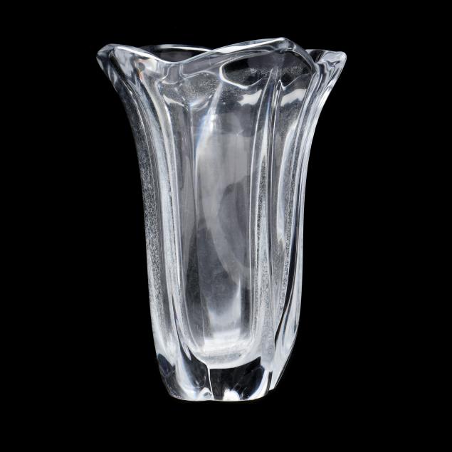 daum-large-crystal-vase