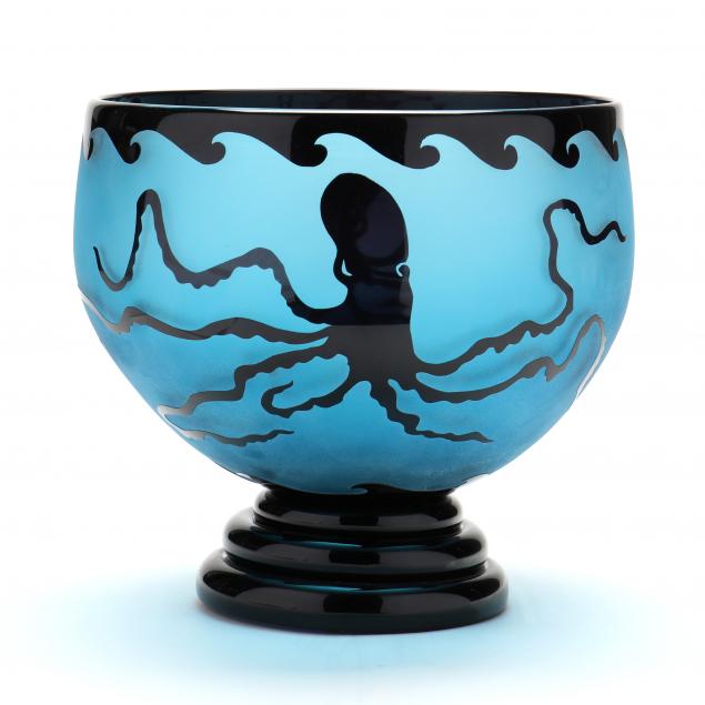 correia-cameo-glass-octopus-pedestal-bowl