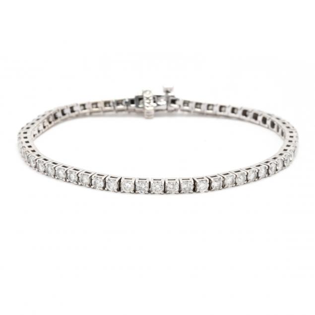 white-gold-and-diamond-line-bracelet