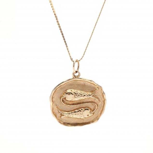 gold-pisces-pendant-necklace