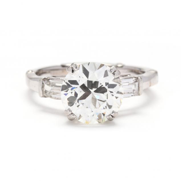 platinum-white-gold-and-diamond-ring