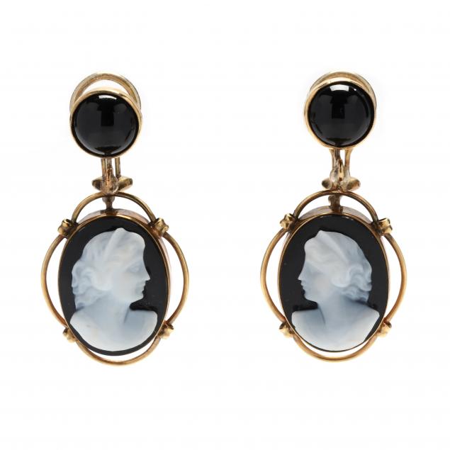 gold-and-hardstone-cameo-earrings