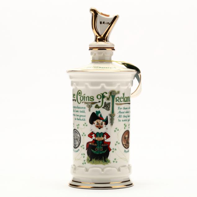 old-commonwealth-bourbon-whiskey-in-the-coins-of-ireland-porcelain-decanter