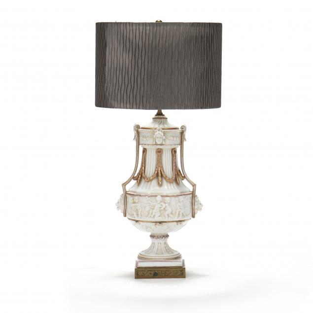 neoclassical-style-white-porcelain-and-gilt-table-lamp
