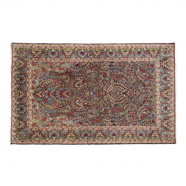 kerman-prayer-rug