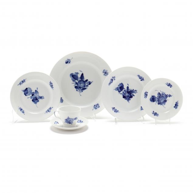 large-royal-copenhagen-i-blue-flowers-braided-i-china-dinnerware