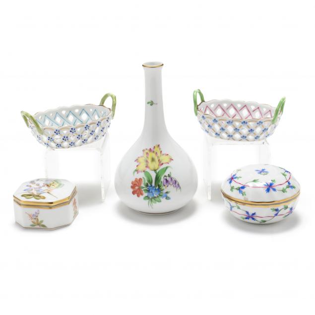 five-diminutive-herend-porcelain-accessories