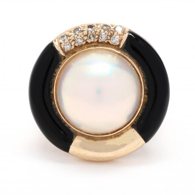 gold-mabe-pearl-diamond-and-onyx-ring