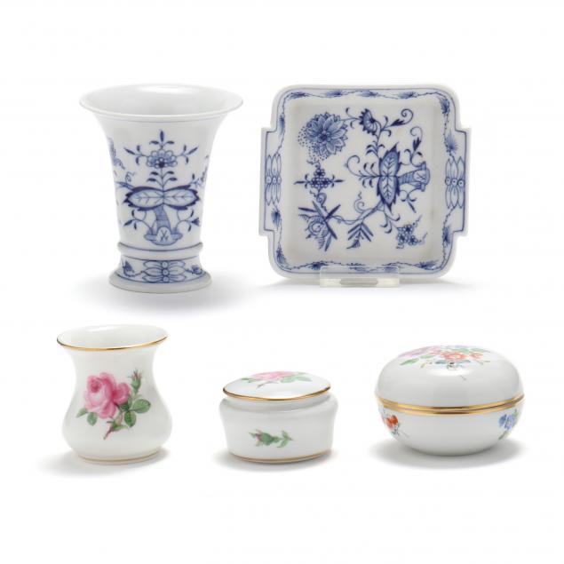 five-meissen-table-top-accessories