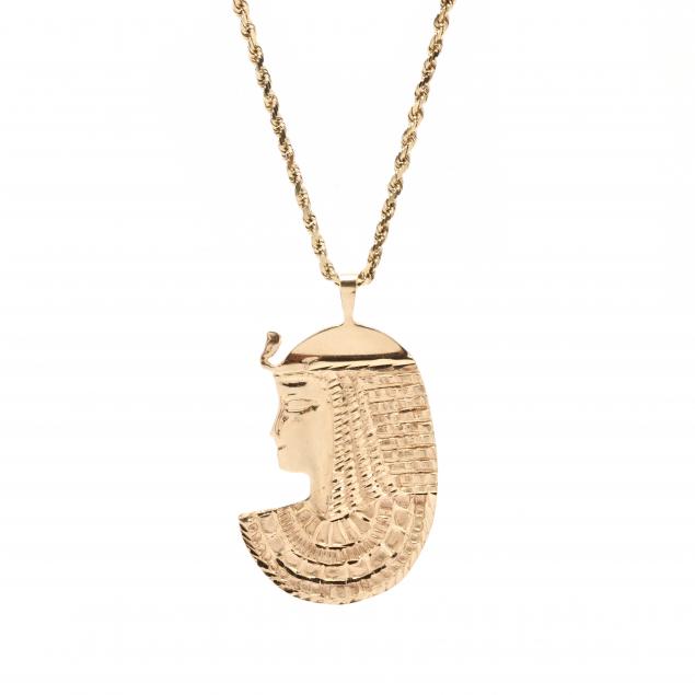 gold-nefertiti-motif-pendant-necklace