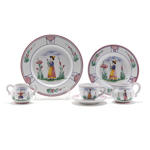 set-of-deruta-luncheon-service-for-eight-36-pieces