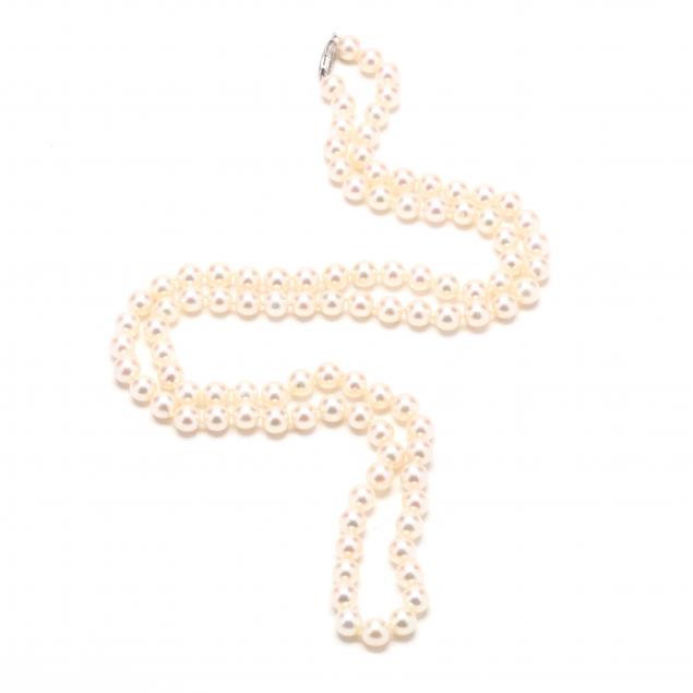 single-strand-pearl-necklace