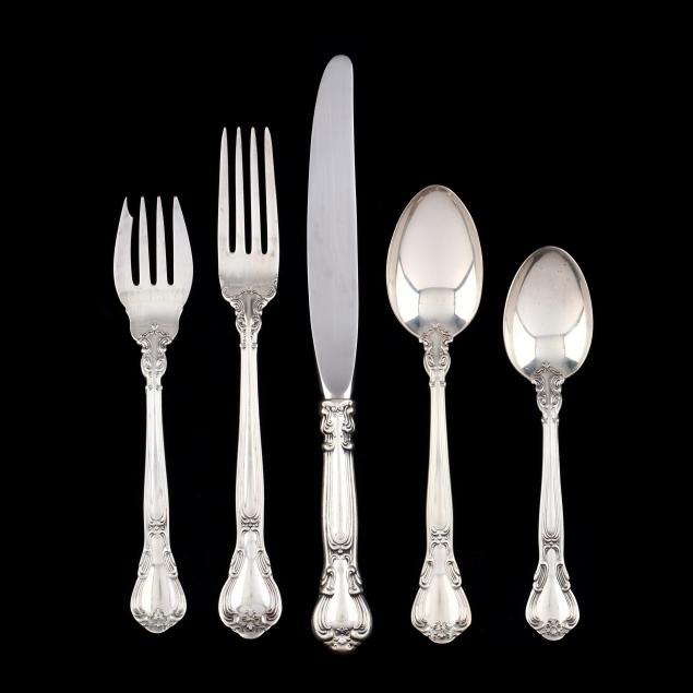 gorham-i-chantilly-i-sterling-silver-flatware-service