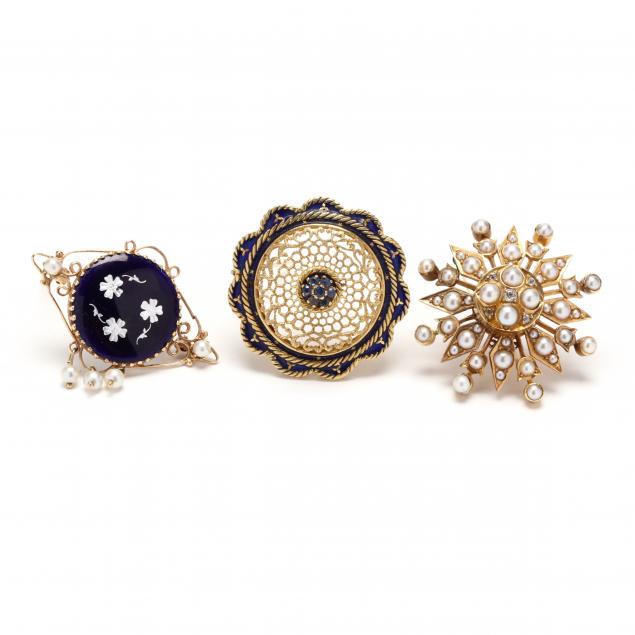 three-vintage-gold-and-gem-set-brooches