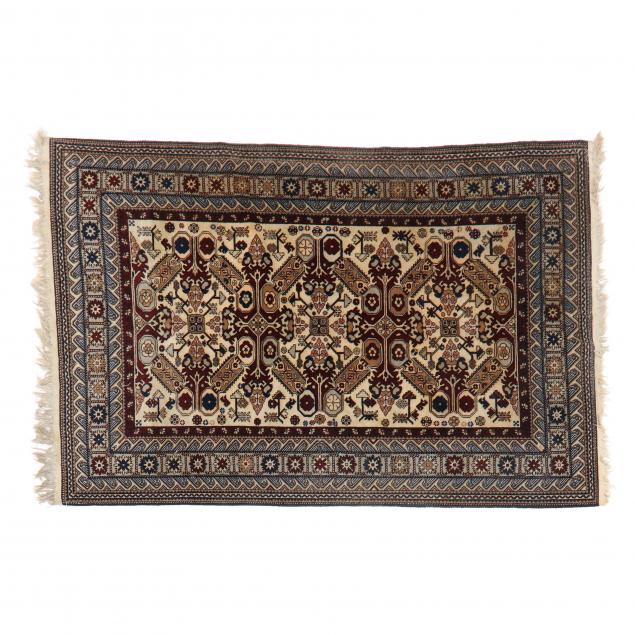 indo-persian-area-rug