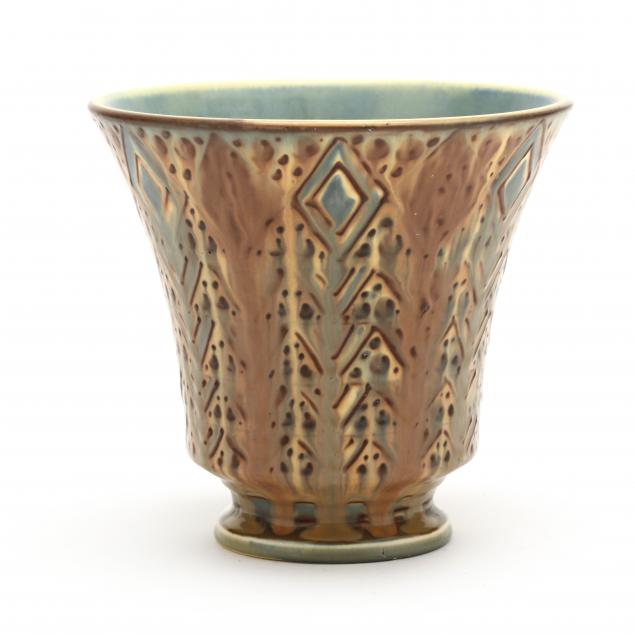 elizabeth-barrett-for-rookwood-pottery-modernist-pottery-vase