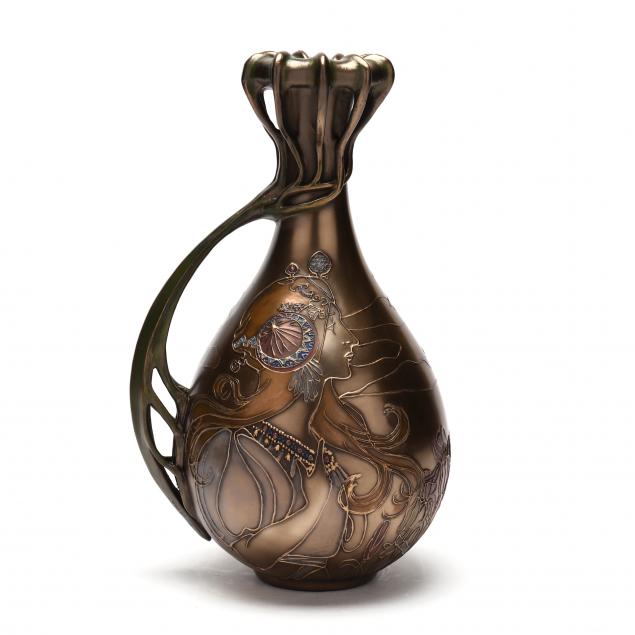 art-nouveau-style-vessel