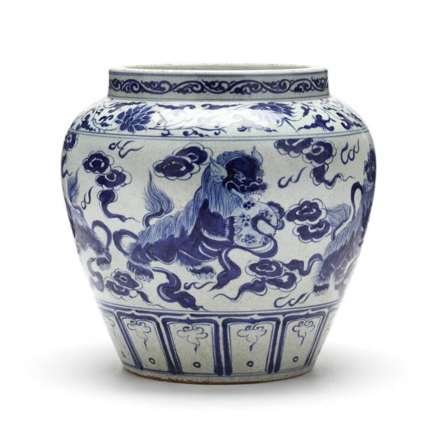 a-large-chinese-yuan-style-blue-and-white-jar