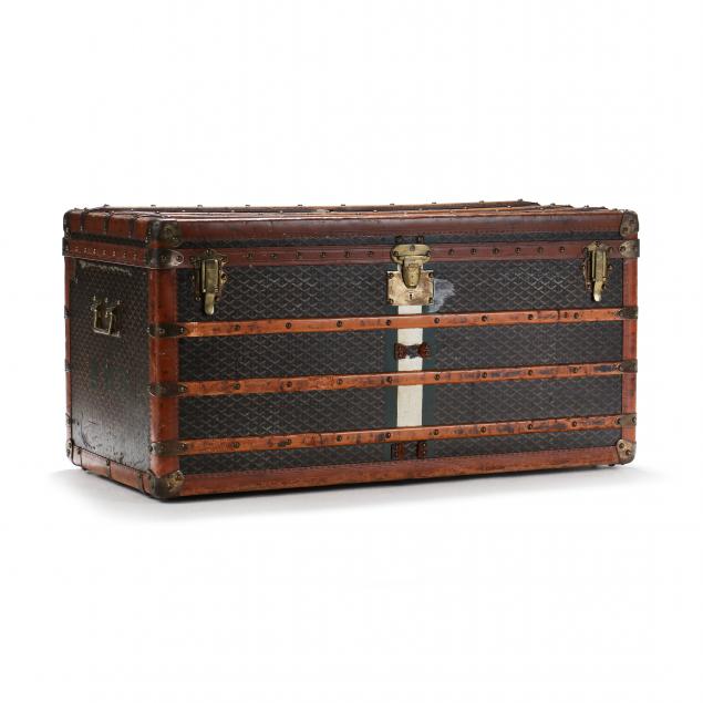 Lot - Louis Vuitton Steamer Trunk