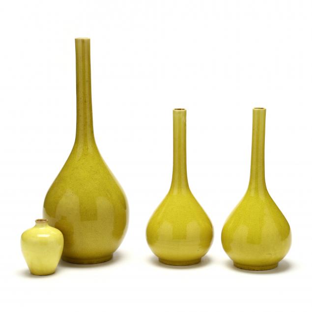 four-chinese-monochrome-yellow-vases