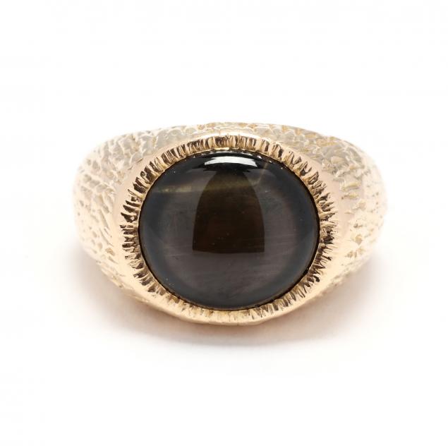 gent-s-gold-and-black-star-sapphire-ring