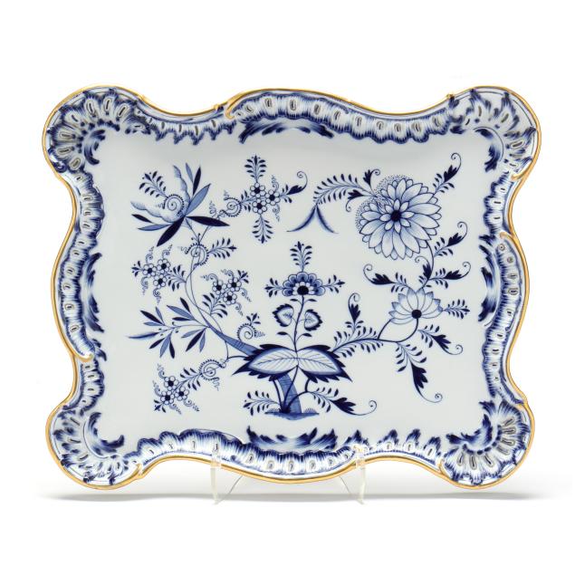 meissen-i-blue-onion-i-serving-tray