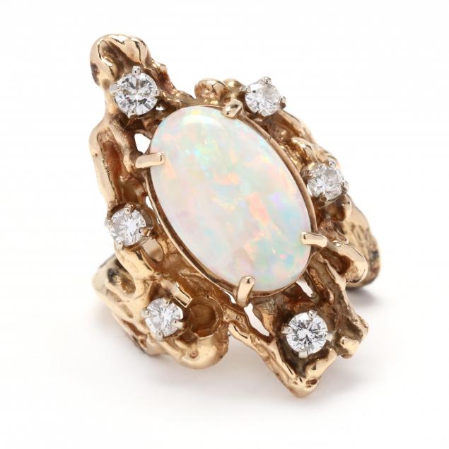 gold-opal-and-diamond-ring