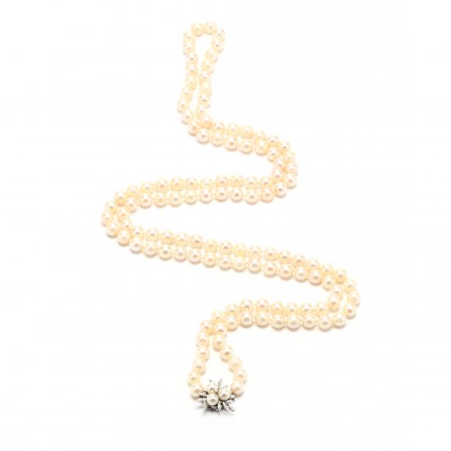 pearl-necklace-with-white-gold-pearl-and-diamond-clasp