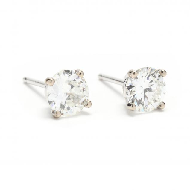 white-gold-and-diamond-stud-earrings