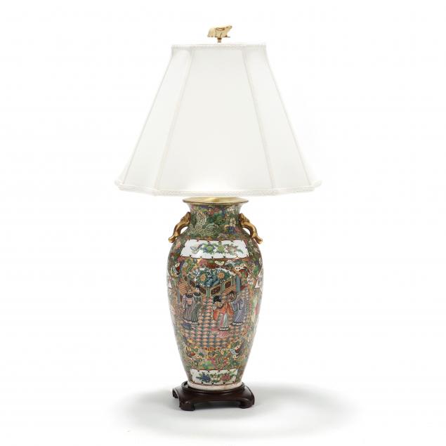 contemporary-chinese-rose-medallion-style-vase-lamp