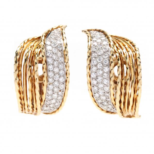 gold-and-diamond-feather-motif-earrings