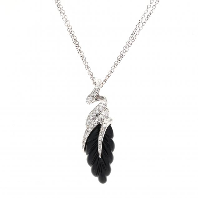 white-gold-diamond-and-onyx-necklace
