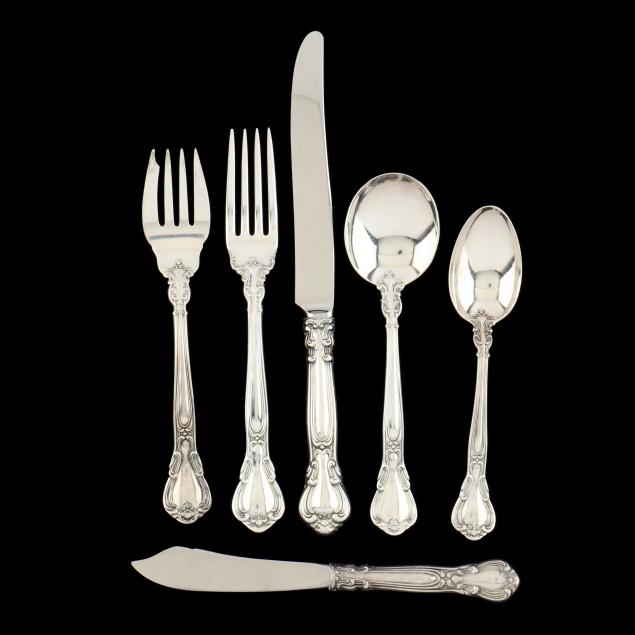 gorham-i-chantilly-i-sterling-silver-flatware-service