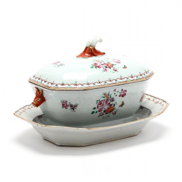 a-chinese-export-porcelain-soup-tureen-with-underplate