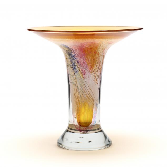 earl-o-james-art-glass-vase
