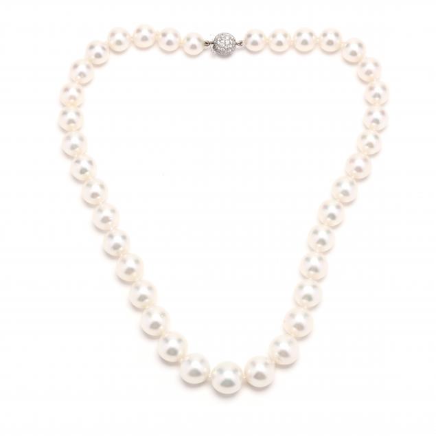 pearl-necklace-with-white-gold-and-diamond-set-clasp