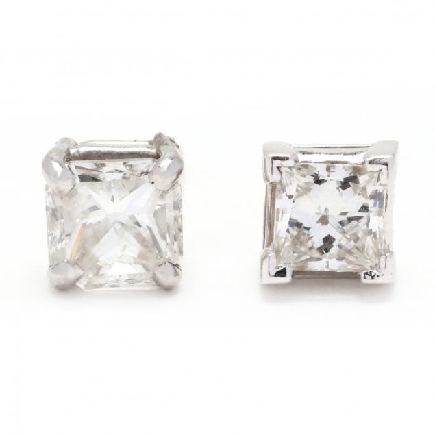 two-single-diamond-stud-earrings