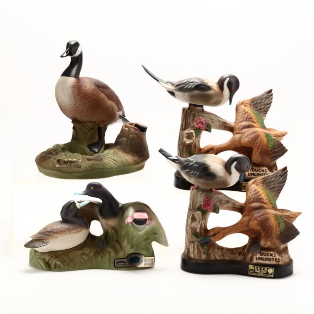 beam-bourbon-whiskey-in-ducks-unlimited-decanters